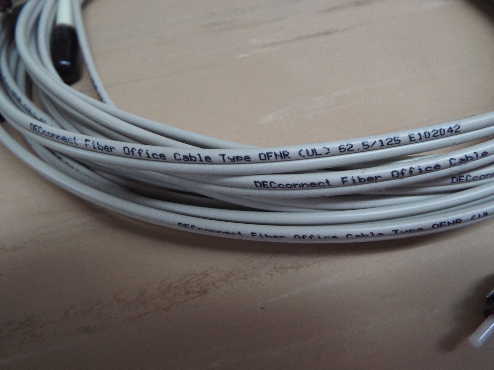 fibre optic cable E102042 25 feet, same connectors both ends