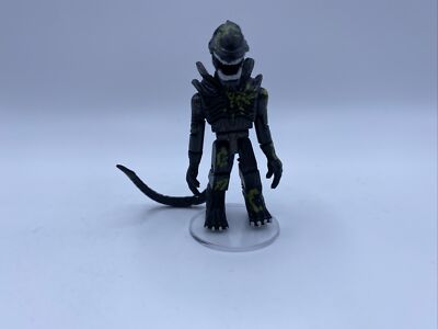 Aliens Minimates Battle-Damaged Alien Warrior Xenomorph 2'' Mini Figure
