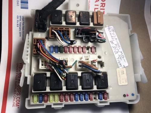 04-07 NISSAN TITAN ARMADA BODY CONTROL MODULE FUSE BOX 284B6 04-07 NISSAN TITAN ARMADA BODY CONTROL MODULE FUSE BOX 284B6