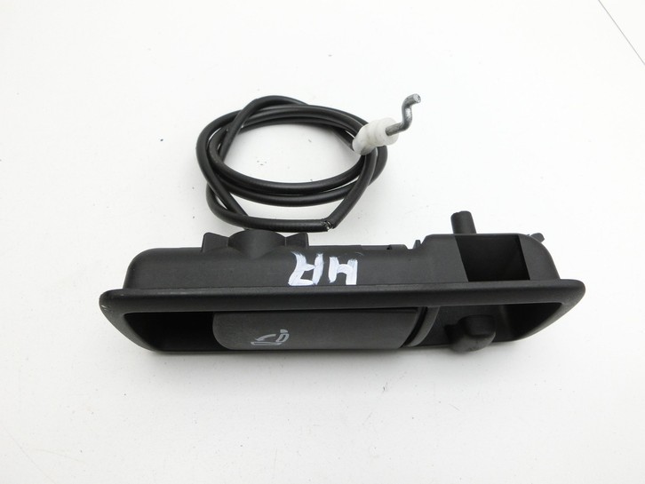Audi A3 8P 08-10 1,6 75KW Sitzentriegelung für Sitz Rechts Hinten Audi A3 8P 08-10 27.04.2009 8P3881634E gebraucht Vorschau 2