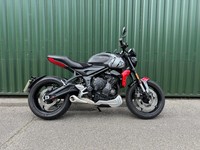 Triumph Trident 660 Premium Twin Colour 2022 Grey and Red 6500 Miles 3k Extras