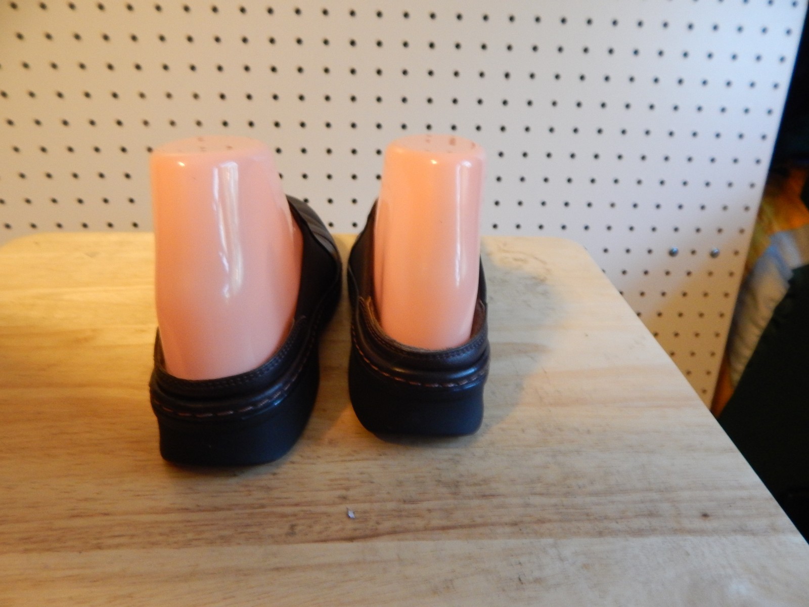 Womens Clarks shoe clogs - brown - size 6.5 M ~ #31902