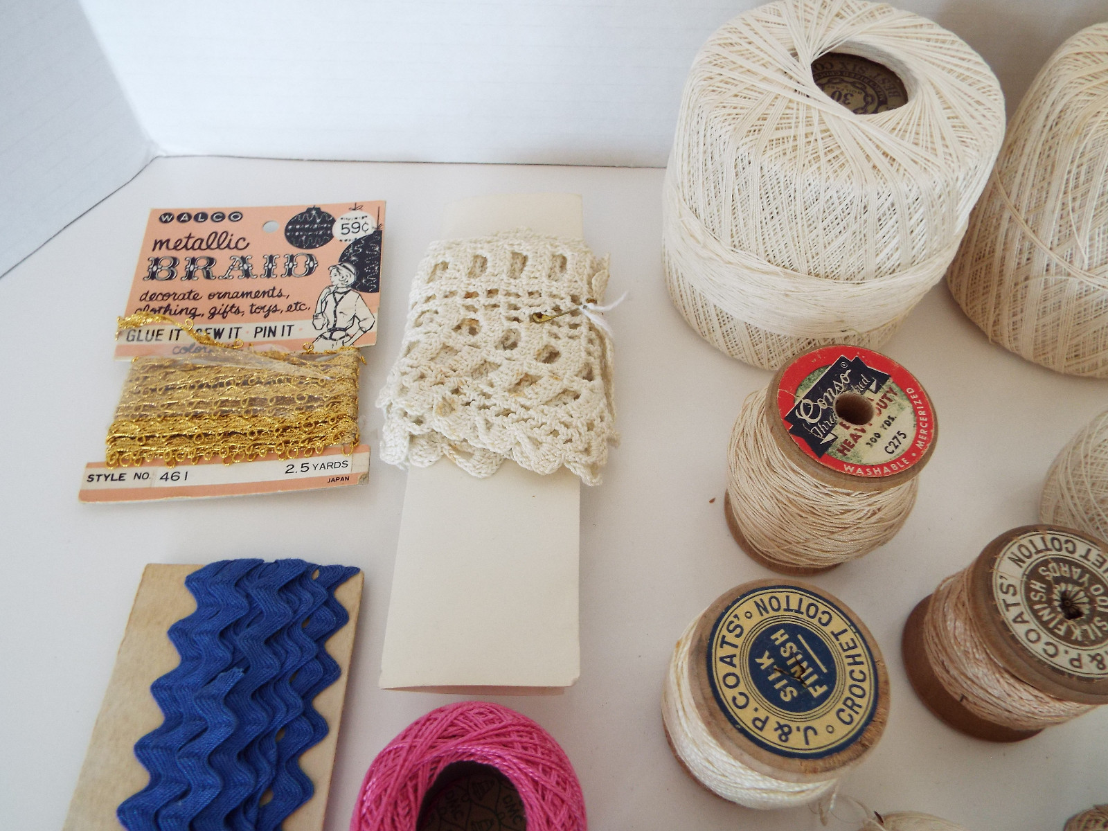 Vintage Sewing Notions 56 Piece Estate Lot Crochet Threads Trims Rick Rack Lace