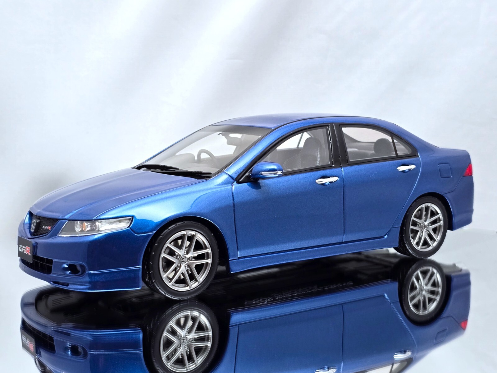Accord Euro R ミニカー 青 1680個限定 Accord Euro R ミニカー 青 1680個限定 Honda Accord Euro R