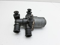 BMW E46 325i 02-06 2,5i 141KW Wasserventil Ventil Heizung BMW E46 325i 02-06 04.03.2003 64118369805 8369805... Vorschau 2