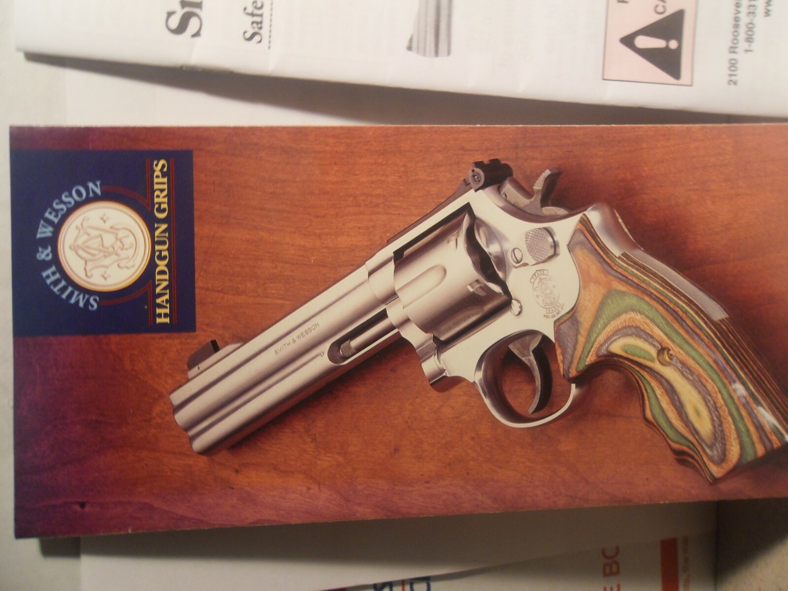 S & W Modern Style Revolver SAFETY & INSTRUCTION Manual