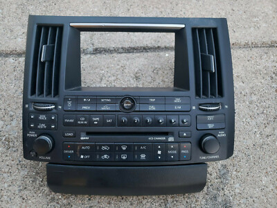04-05 Infiniti FX35 FX45 CD SAT Radio Player Climate Control Bezel 68260-CG001
