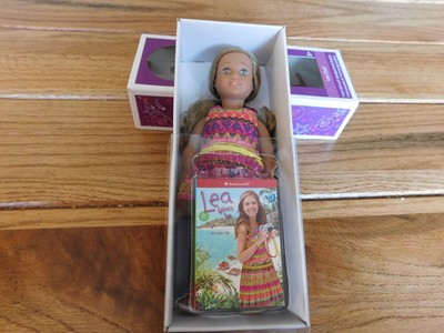 AMERICAN GIRL DOLL LEA CLARK 6 