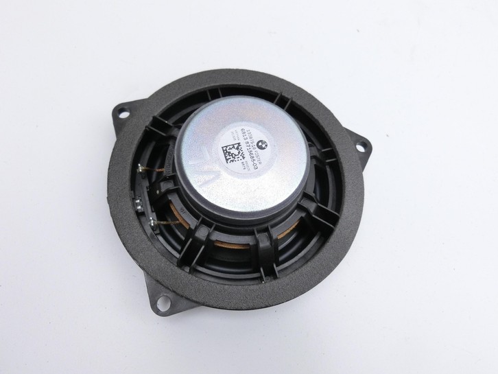 BMW F40 M135i 19-25 Lautsprecher Links Vorne BMW F40 M135i 19-25 16.03.2021 65138715685 8715685 65.13-8715685-03... Vorschau 3