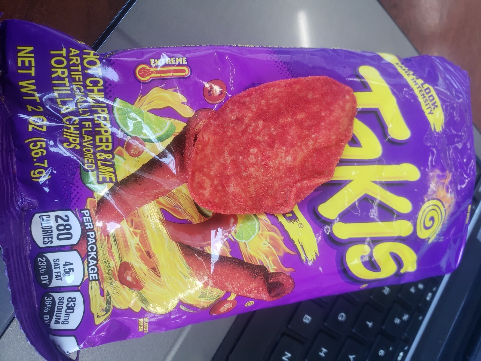 Купить Чипсы Takis *ultra rare* Unrolled taki chip 1of1 в интернет