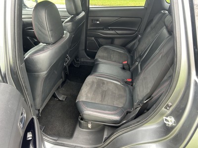 image 7 of interior