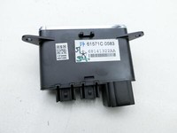 Jeep Grand Cherokee WK2 13-17 USB SD Buchse Anschluss Jeep Grand Cherokee WK2 13-17 08.03.2013 61571C0583 gebraucht Vorschau 2