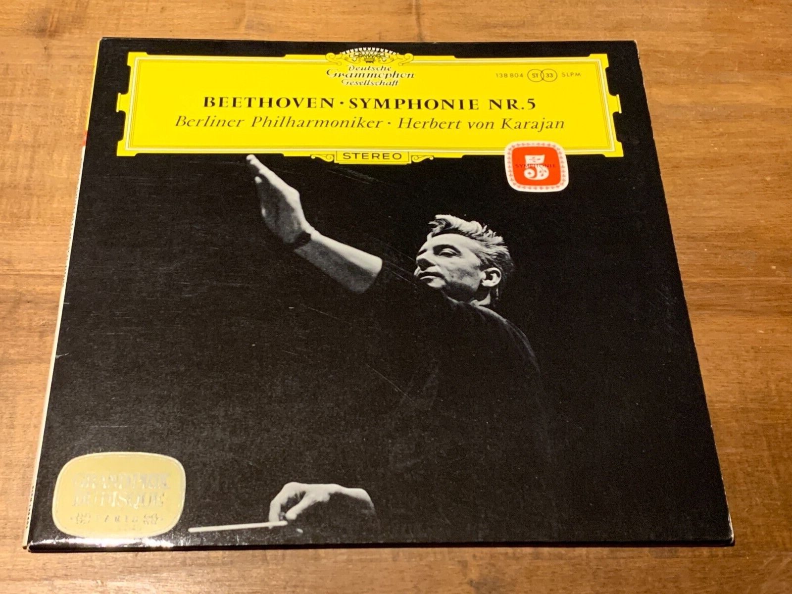 【中古】 Symphony No．5－Spotlight on Beethoven ,Karajan Beethoven Symphony No.5 KARAJAN Original DGG SLPM 138804