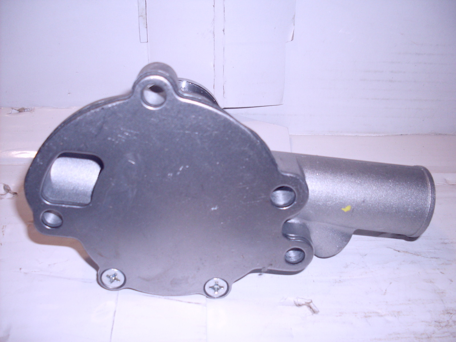 Satoh & Mitsubishi  S630D Bull D1500 D1600 Beaver MM401401 TRACTOR WATER PUMP