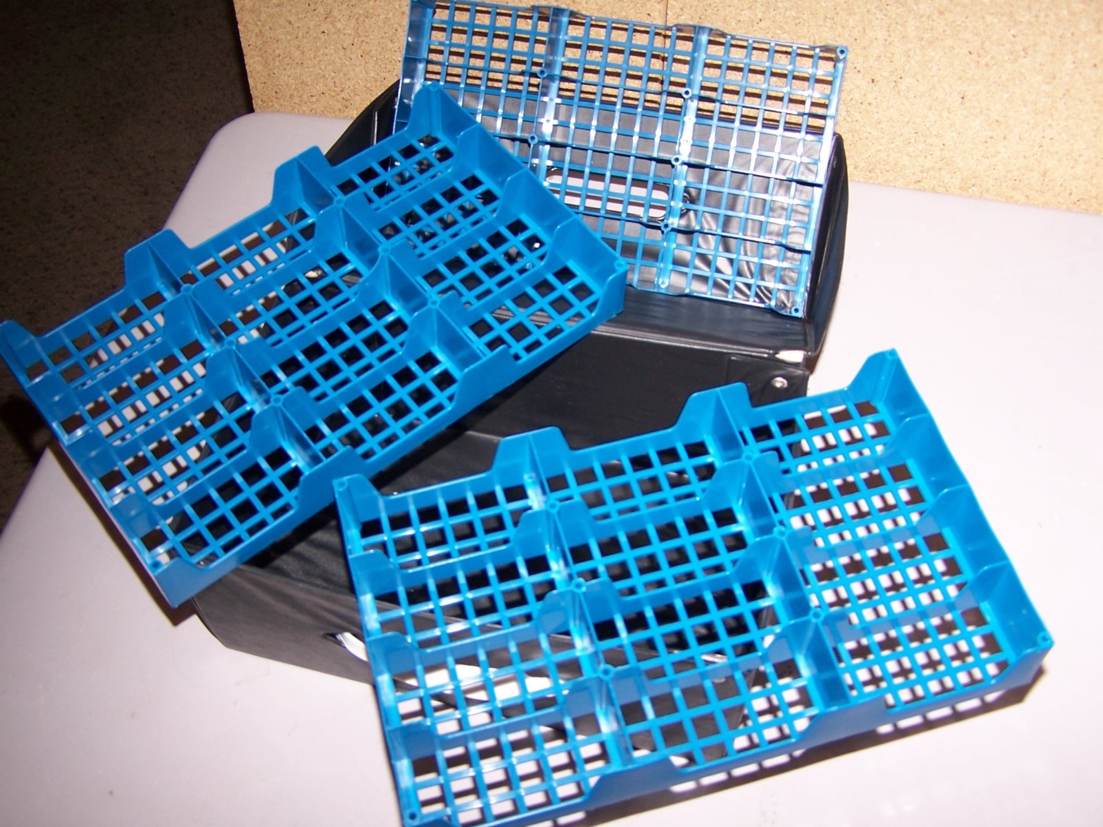 1982 ERTL COLLECTORS CASE FOR 1/64 SCALE CARS