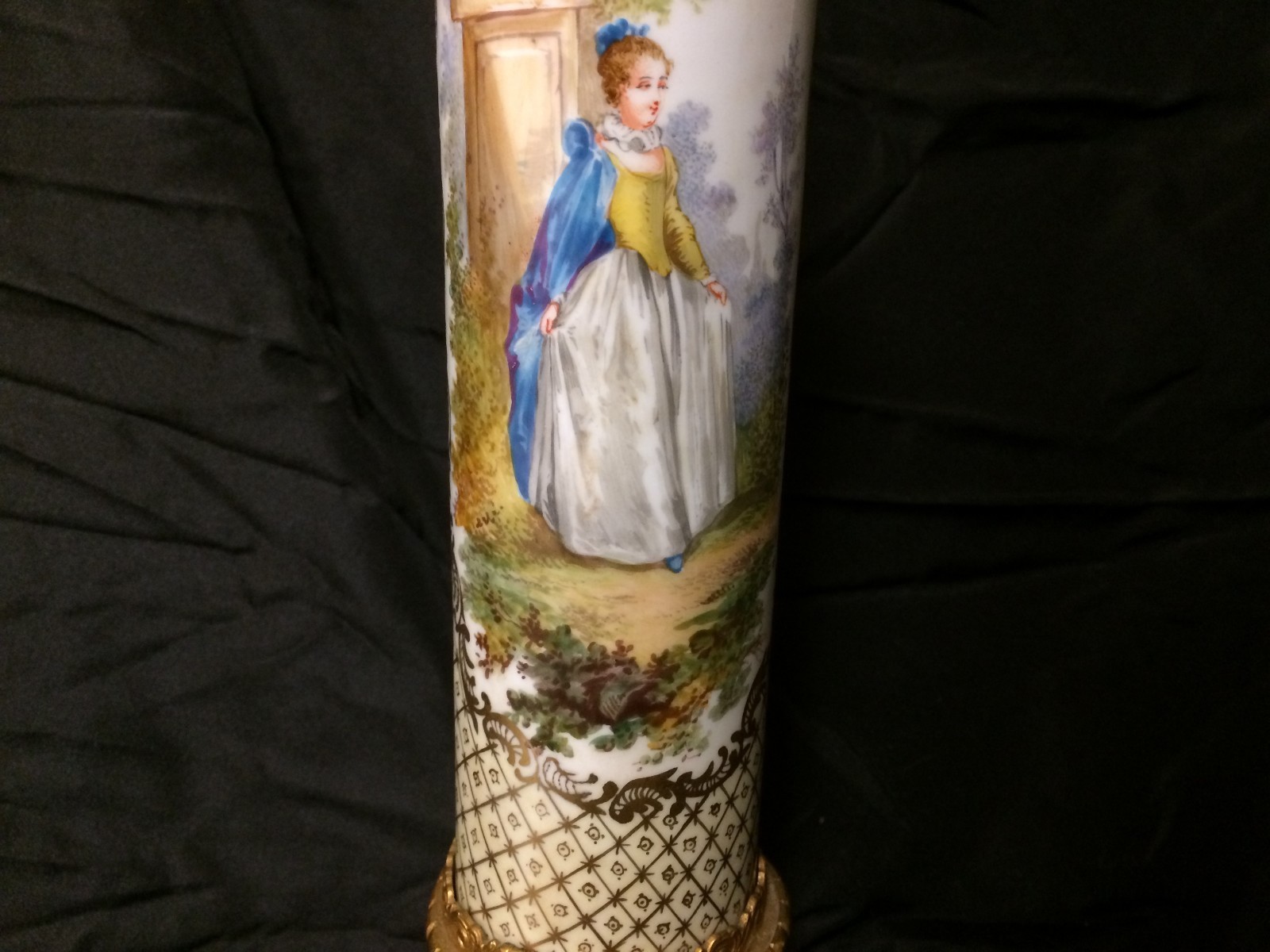 Dresden/Meissen Porcelain Lamp Portrait Flowers Gilt Ormolu Bronze mounts