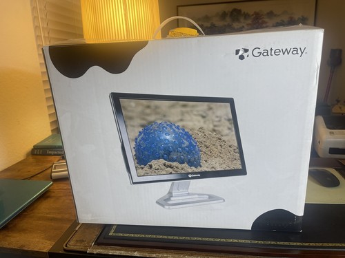 Rare NEW Gateway HD1900 19” Wide Black LCD Monitor 1440X900