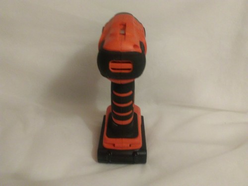 Black & Decker BDCI202 20 Volt Max Lithium-Ion 1/4 Hex IMPACT DRIVERwith Charger