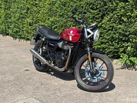 TRIUMPH BONNEVILLE STREET TWIN - 2017 17 - NICE CLEAN EXAMPLE