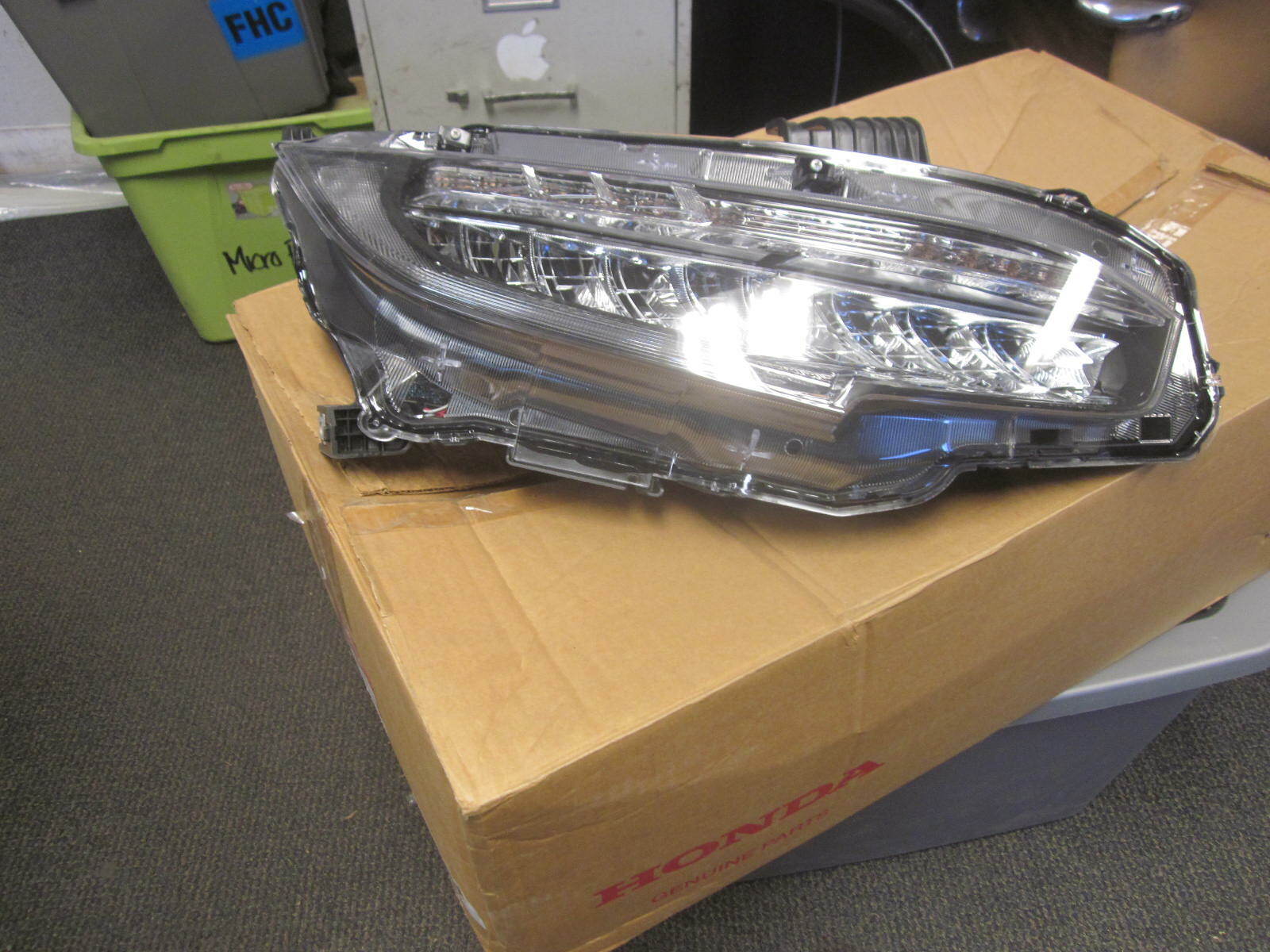 2016-2020 Honda Civic Right Headlight Assy 33100-TBA-A11 | LED