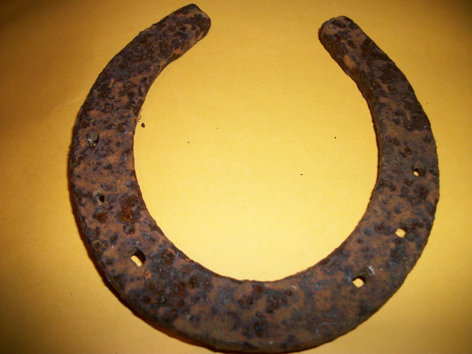 Rusty Rustic Metal Iron Used Horse Shoe Good Luck Charm Horseshoe Cabin Decor
