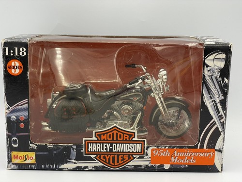 Harley-Davidson FLSTS 1:10 95th ⑤ Maisto Maisto - Harley-Davidson FLSTS Heritage Springer Motorcycle