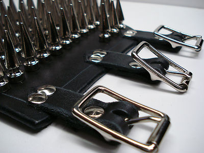LEATHER  SPIKED ARMBAND.BLACK METAL...(MDLA0070).....URGEHAL