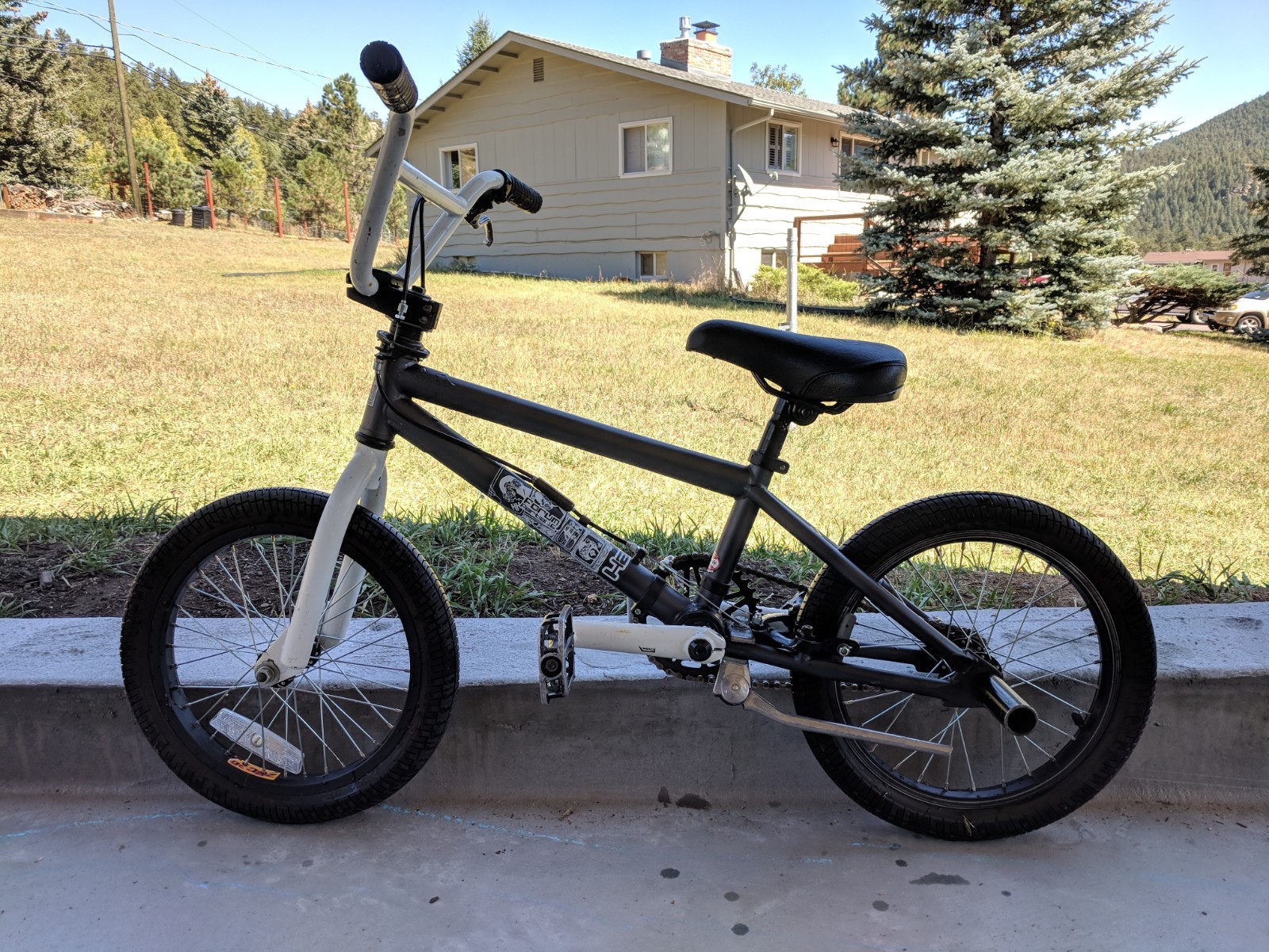 2008 Haro Forum Partial 16" BMX Street Bike - Great for little rippers!