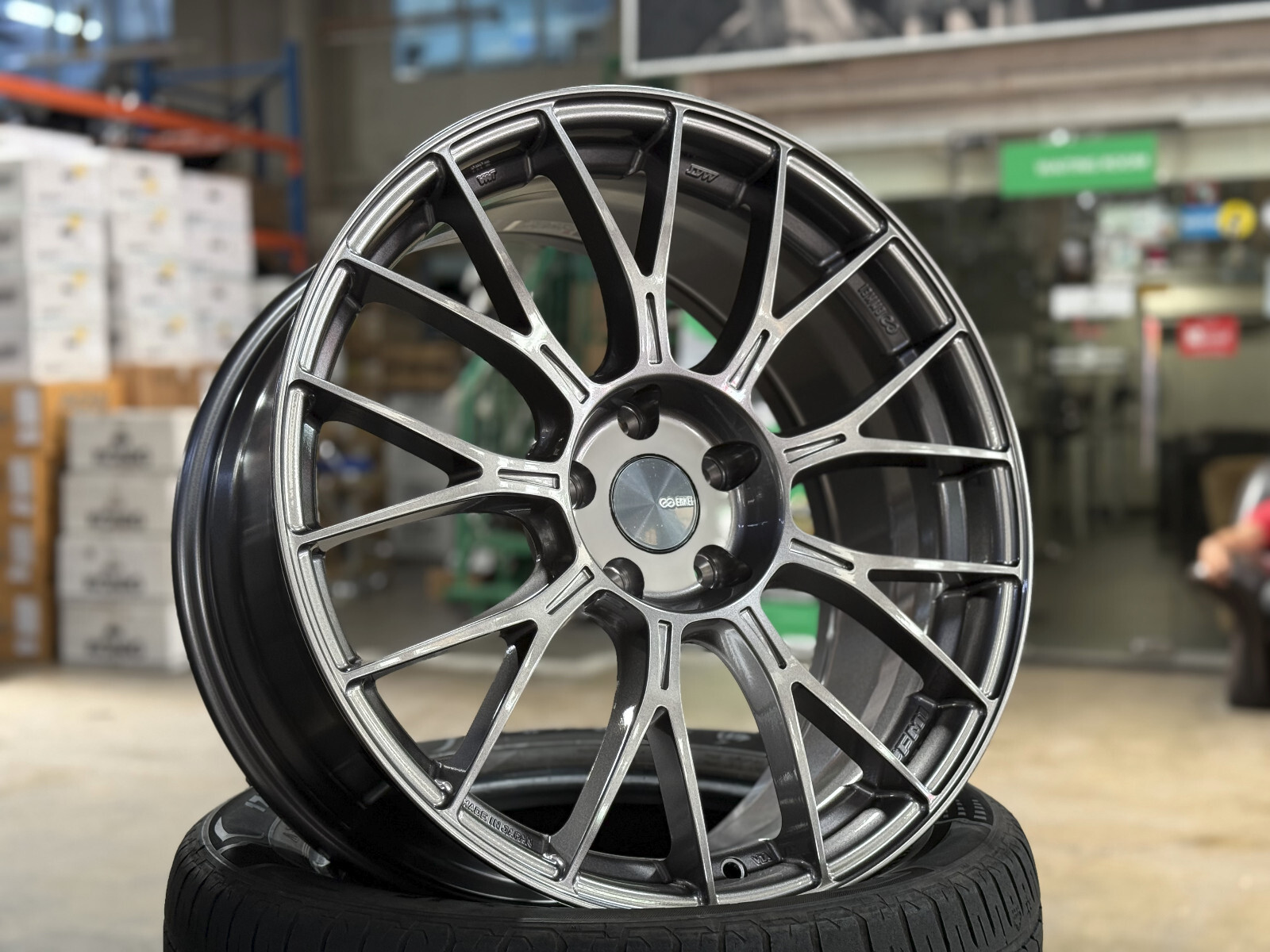 250825-04 アルミホイール ENKEI PFM1 19inch４本 250825-04 アルミホイール ENKEI PFM1 19inch4本 PFM1｜製品