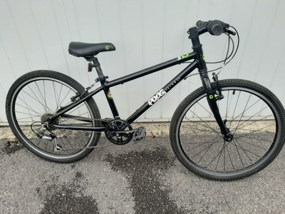 Frog 62 Unisex Kids Bike - Black, In Excellent Condition