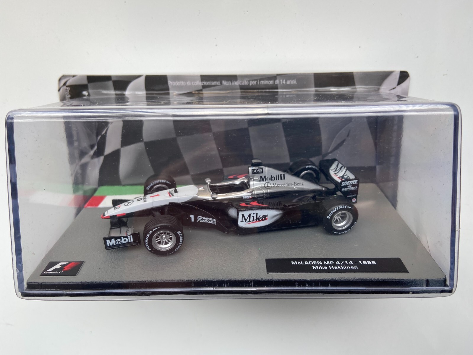 MP4-16 Mika Hakkinen 1/43 マクラーレン　未開封品 Amazon.co.jp: H.W 1/43 McLaren マクラーレン MP4-16 NO3 Mika