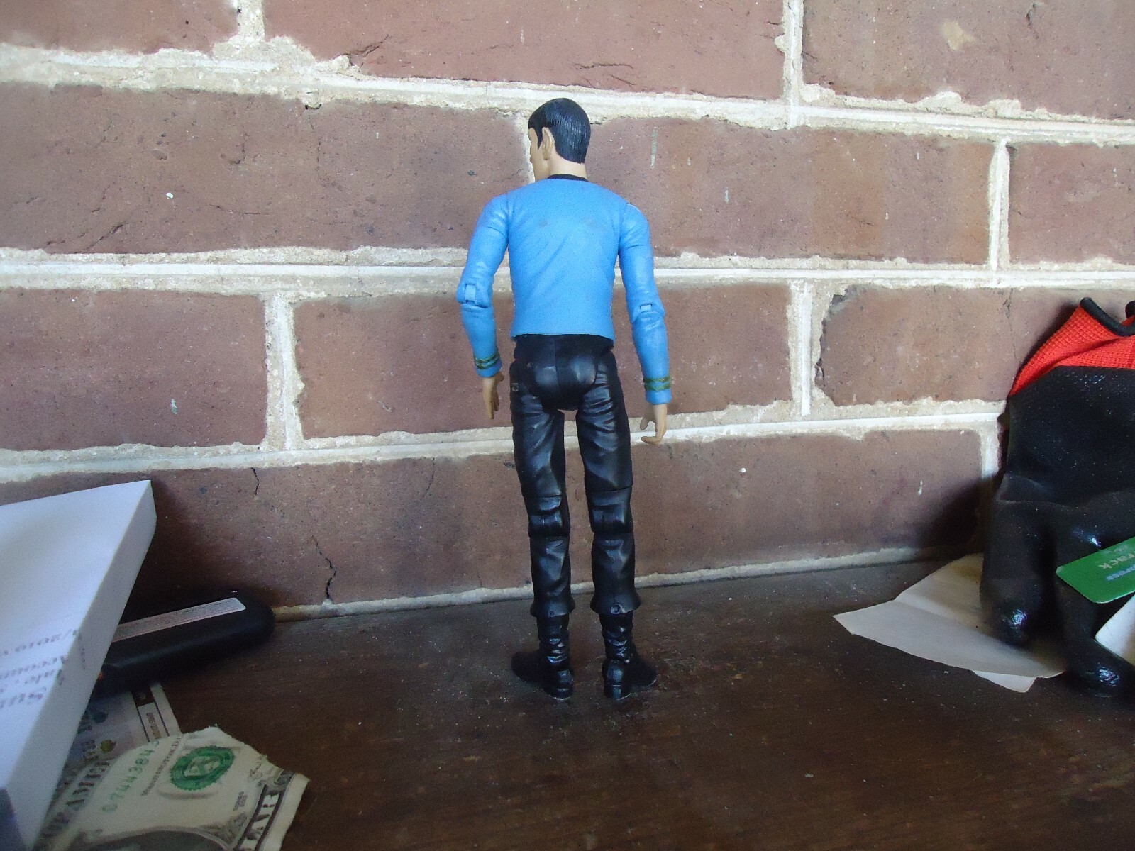 2003 ART ASYLUM Star Trek Action Figure Commander Spock
