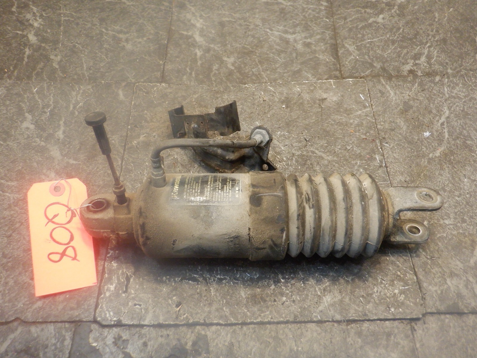 1985 KAWASAKI NINJA ZX600 REAR SHOCK Q08 | eBay