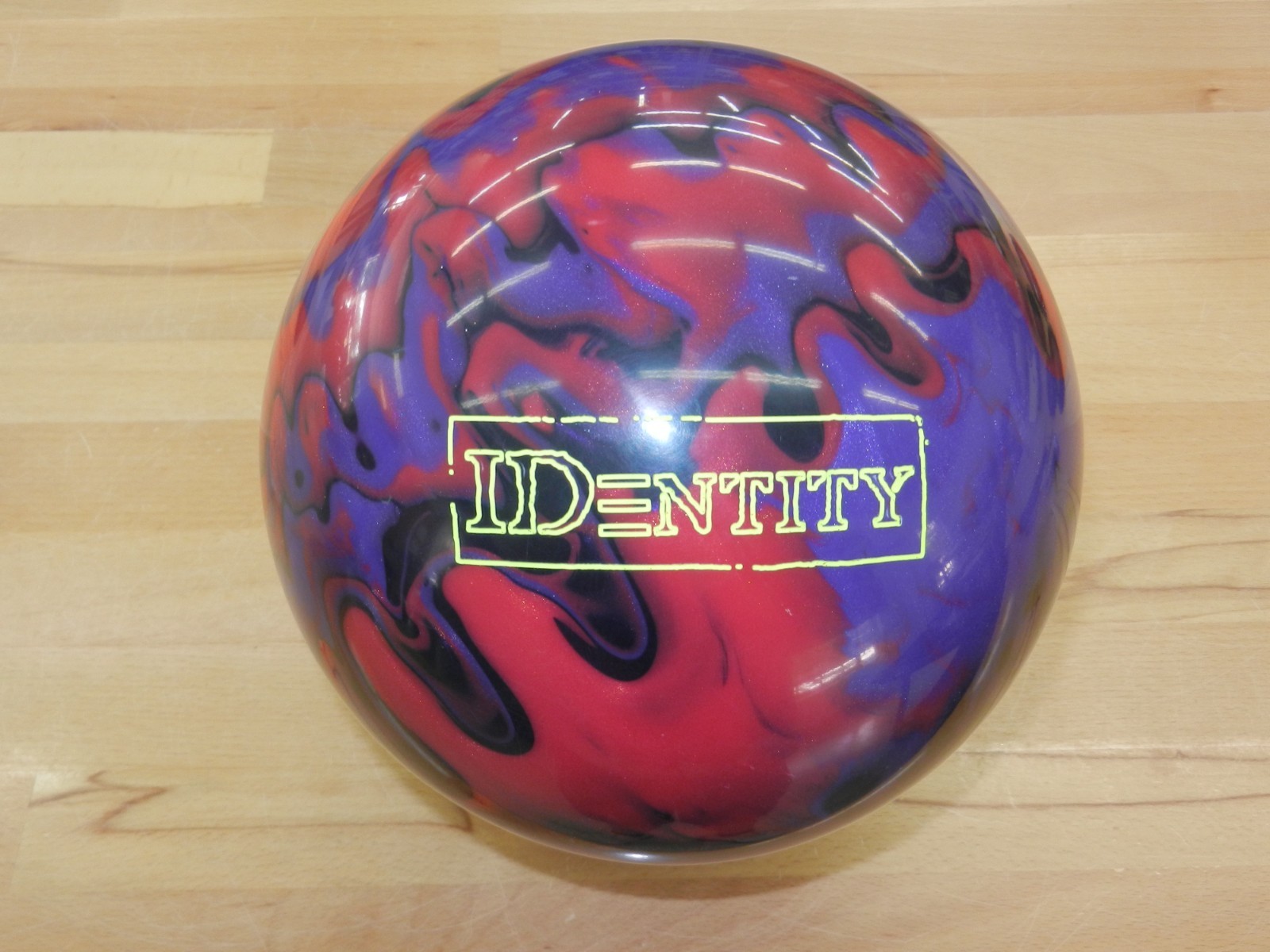 新品　Storm THE CODE  15P-04 Storm The Code Overseas Bowling Ball + FREE SHIPPING at
