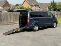 FORD TRANSIT TOURNEO CUSTOM 2.0 DIESEL TITANIUM WHEELCHAIR ACCESSIBLE VEHICLE