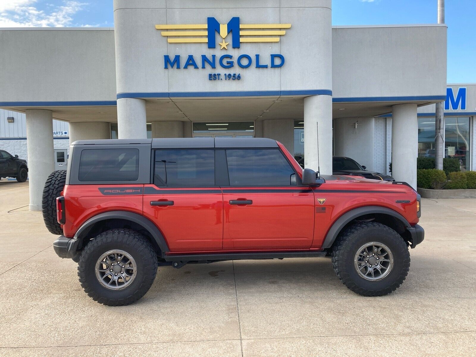 2023 Ford Bronco, Hot Pepper Red Metallic Tinted Clearcoat with 19409 Miles avai