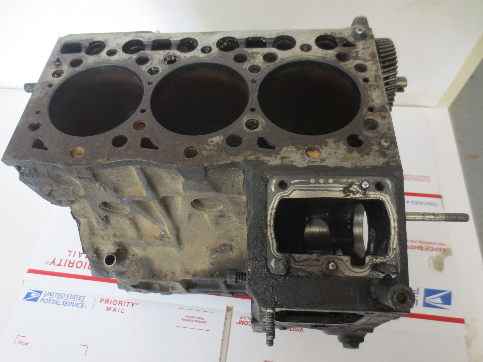 ロボット KEN1106 2016 Kubota RTV X1140 Used OEM Engine Block PARTS ONLY CORE