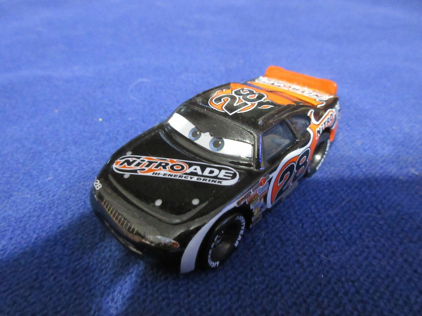 カーズ　マテル 28台 Mattel Disney Cars NitroAde #28 Piston Cup 500 Target