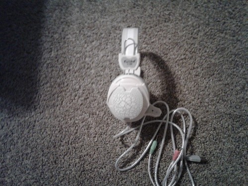 White Color changing PC gaming headset