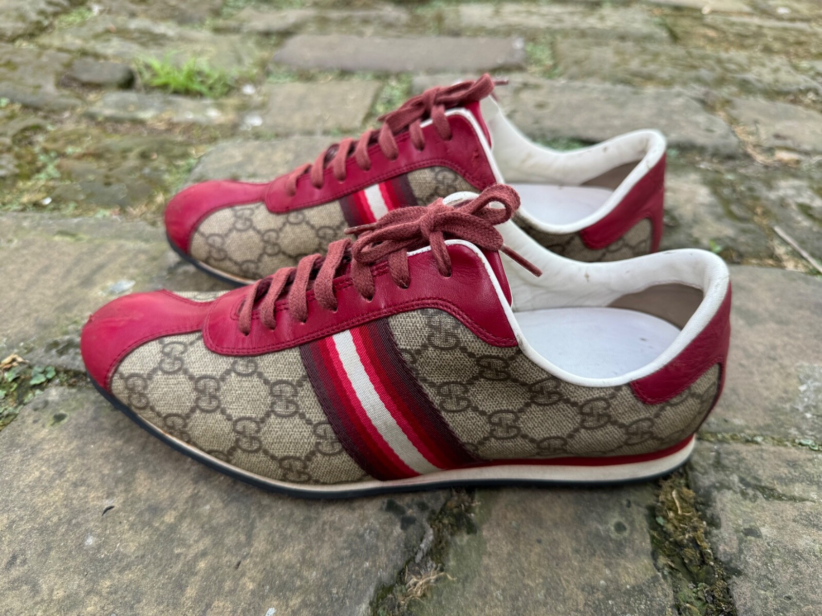 スニーカー GUCCI  Gucci Sneakers Men Leather White/Dark Red Gucci Ace Stripe Leather Sneaker 'White Red Black' 523469
