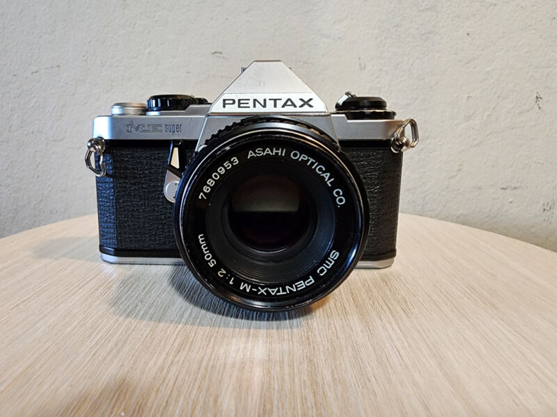 Pentax Me Super Vintage 35mm Film Slr Camera W/ 50mm Lens. Tested & Works!