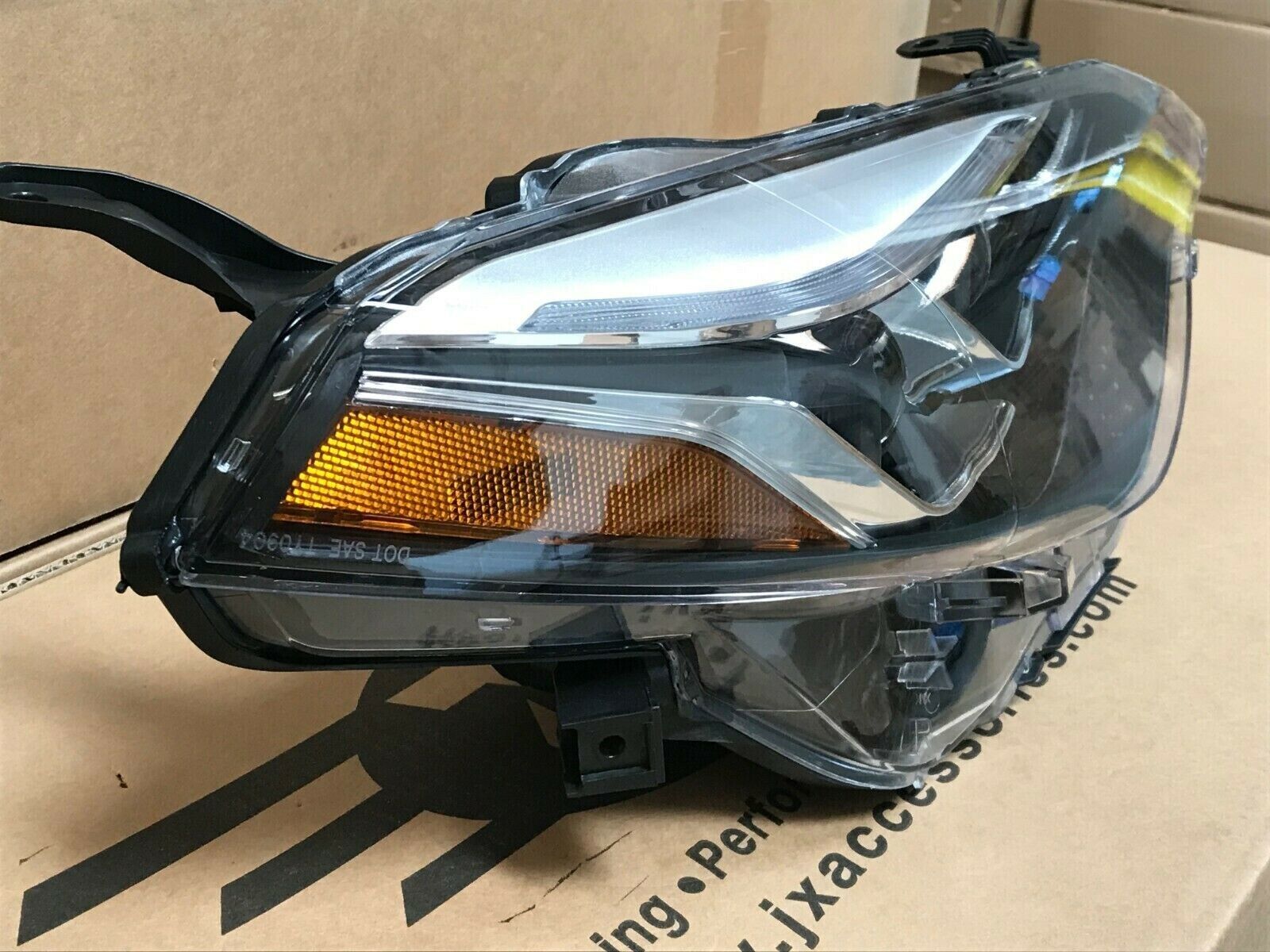 Passenger Side Dual LED Headlight for 2017 2018 2019 Toyota Corolla SE XLE XSE - Picture 4 of 6