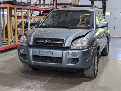 AUTOMATIC AWD TRANSMISSION OUT OF A 2006 HYUNDAI TUCSON 2.7L WITH