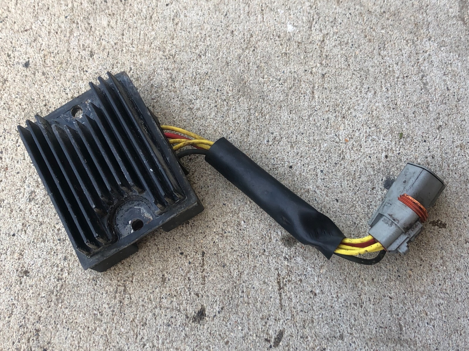 Seadoo GTX 4-tec RXP RXT GTI OEM Voltage Regulator 278001581