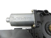VW Touareg 7L 06-10 Fensterhebermotor Links Vorne VW Touareg 7L 06-10 18.05.2007 7L0959701N 0130821764 3D1959793B... Vorschau 6