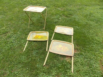 Vintage Metal Midcentury Lavada TV Trays Tray Set of 4 Floral Mid Century