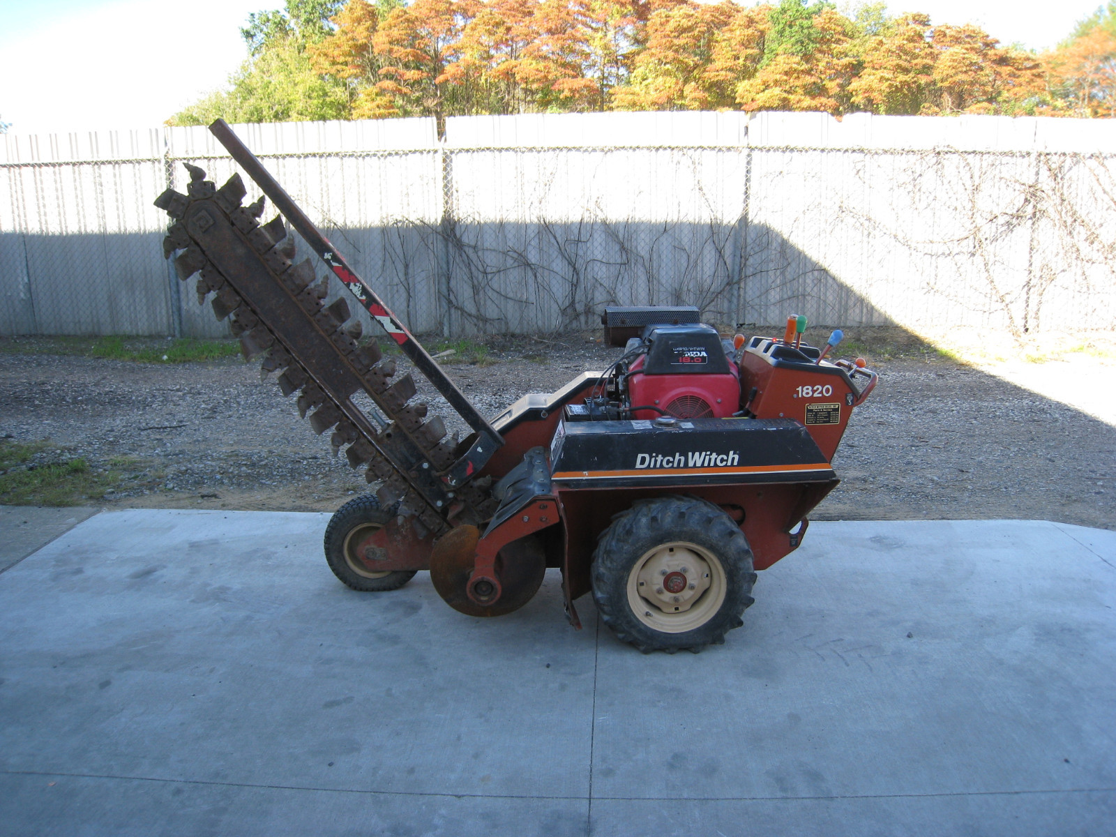 2006 Ditch Witch 1820H Walk Behind Trencher w/ Ditch Witch S2A Trailer 1820 Used