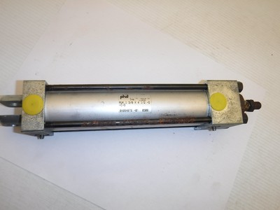 PHD AVK1 3/8X4 1/2-D-E-G PNEUMATIC CYLINDER 1/2'' NPT 04094876-01
