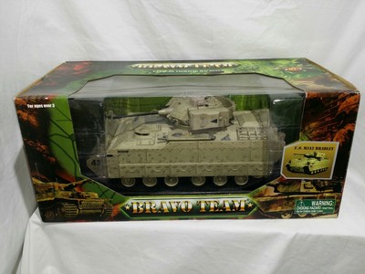 1:18 Forces of Valor Unimax USMC Bravo Team M3A2 Bradley Fighting Tank B