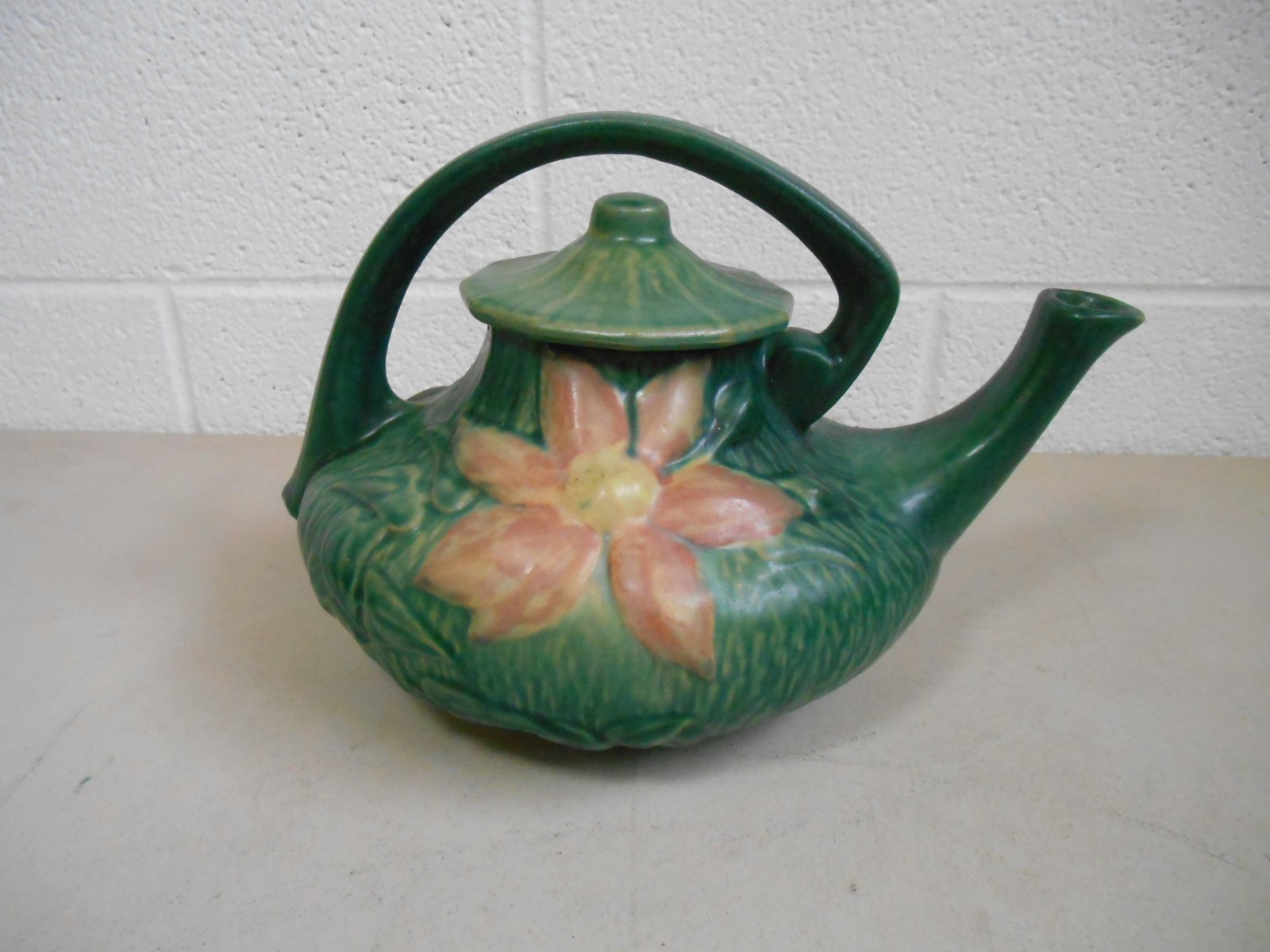 VINTAGE ROSEVILLE POTTERY TEA SET-TEA POT, SUGAR BOWL & CREAMER